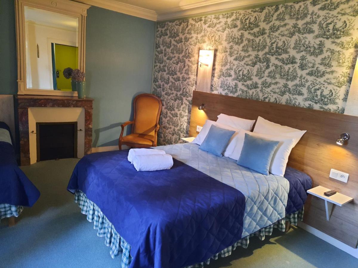 Hotel De La Barbacane Tiffauges Экстерьер фото